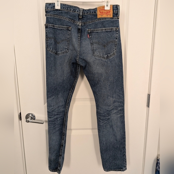 Men's Levi 502 Medium Wash Pre-Ripped Jeans - 30x32 - Picture 2 of 6